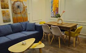Su Casa - Rezerva acum apartament Spatios ultracentral, ceai, cafea, filtru apa rece-fierbinte, parcare gratuita in zona